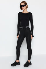 Winter Essentials Black Seamless/seamless Breathable Ski Underwear Top Thmaw24bz00000