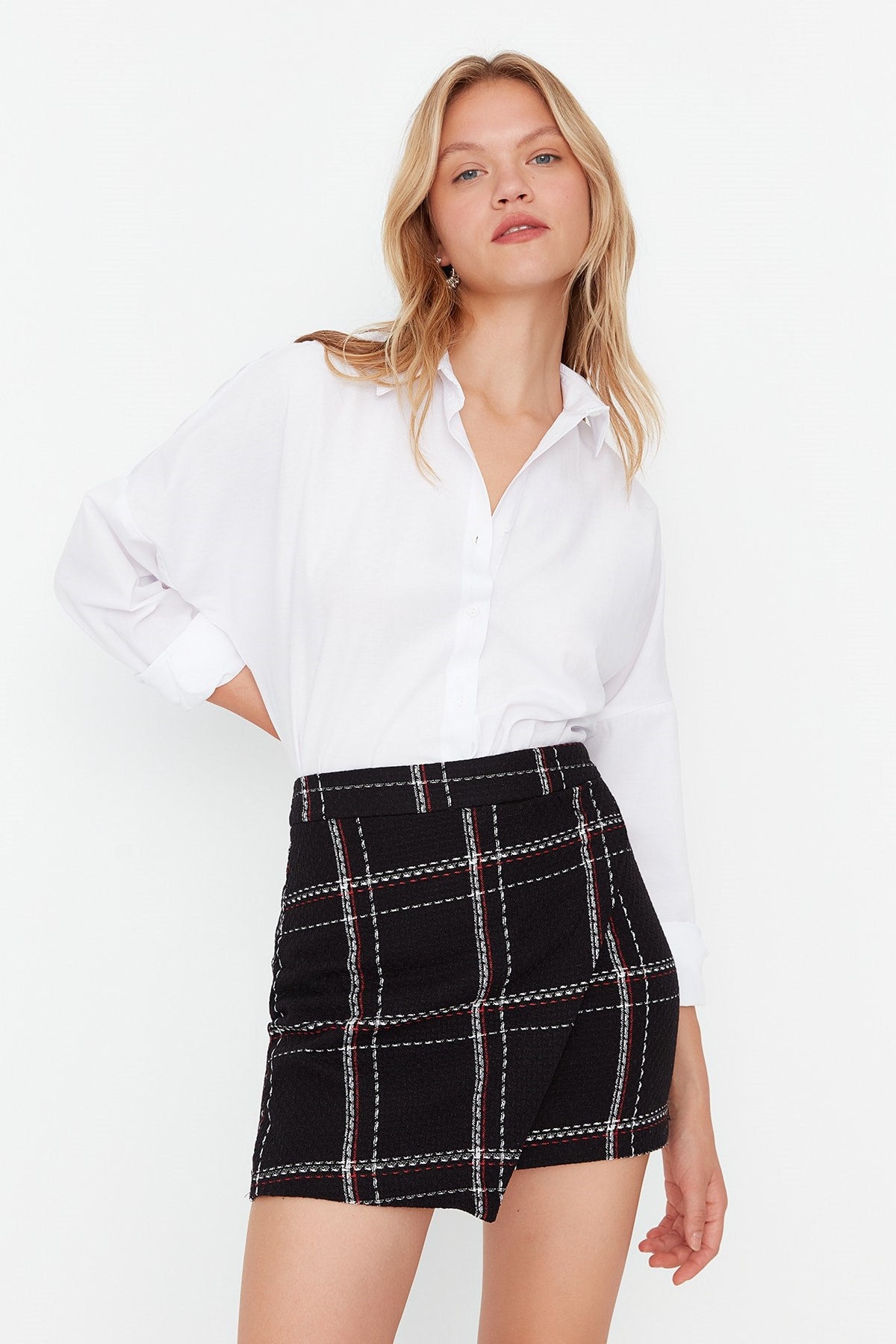 Black Checkered Mini Woven Skirt Twoaw23et00050