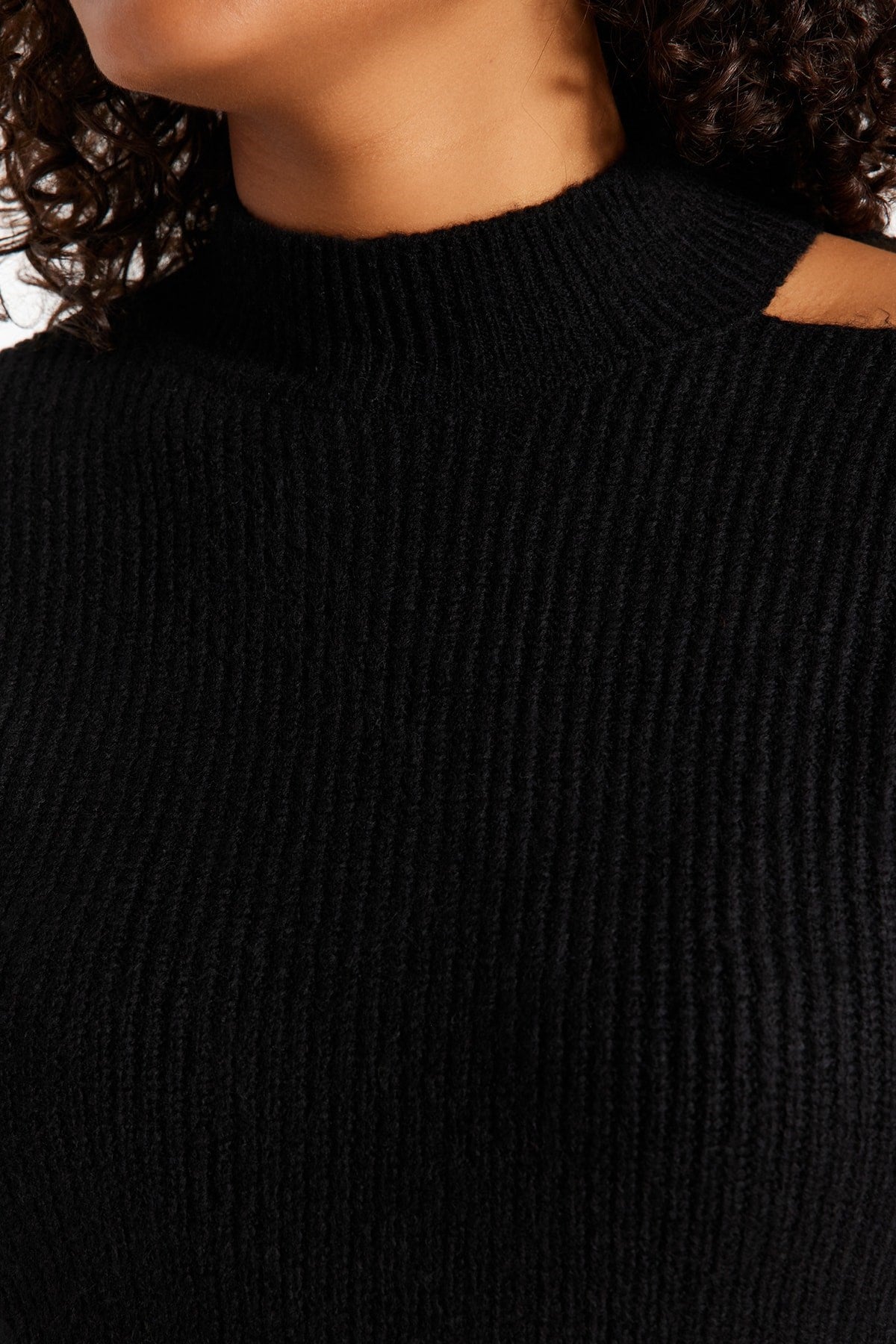 Black Shoulder Detailed Turtleneck Knitwear Sweater Tbbaw24an00002