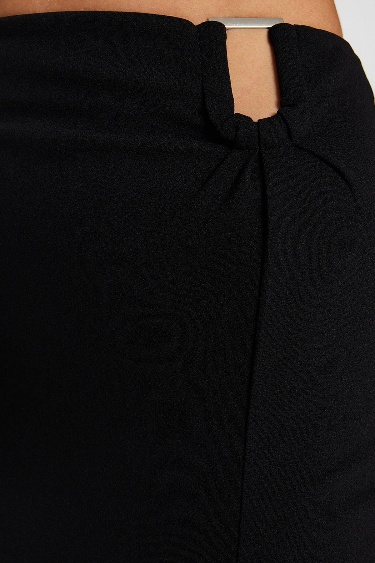 Black Crepe Buckle Slit Detailed Maxi High Waist Flexible Knit Skirt Twoaw24et00054