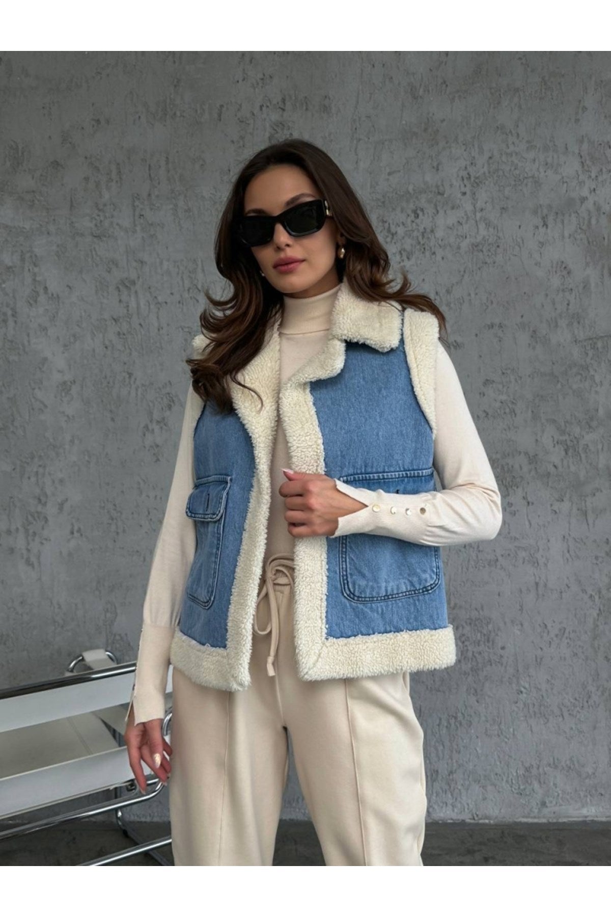 Denim Vest With Blue Inner Fur 939054