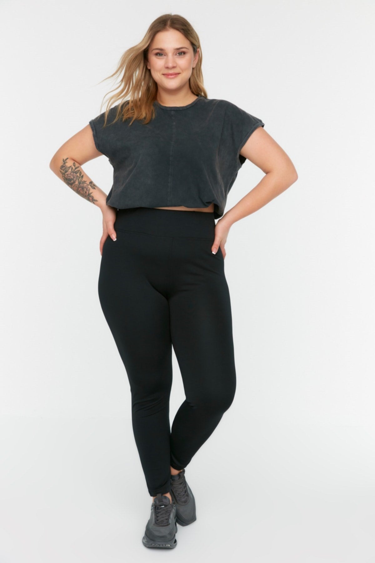 Black Knitted Leggings Tbbss22ta0026